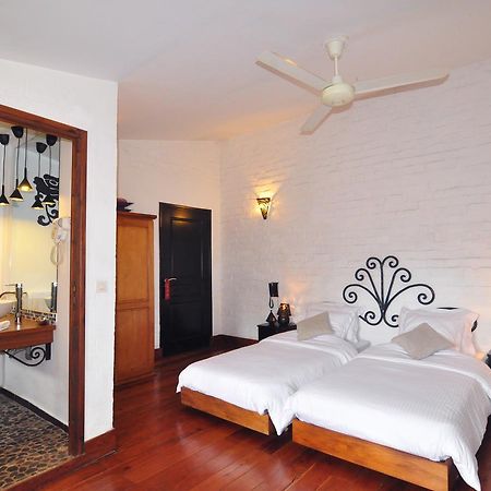 Rova Hotel อันตานานารีโว ภายนอก รูปภาพ
