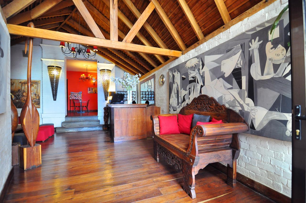 Rova Hotel อันตานานารีโว ภายนอก รูปภาพ