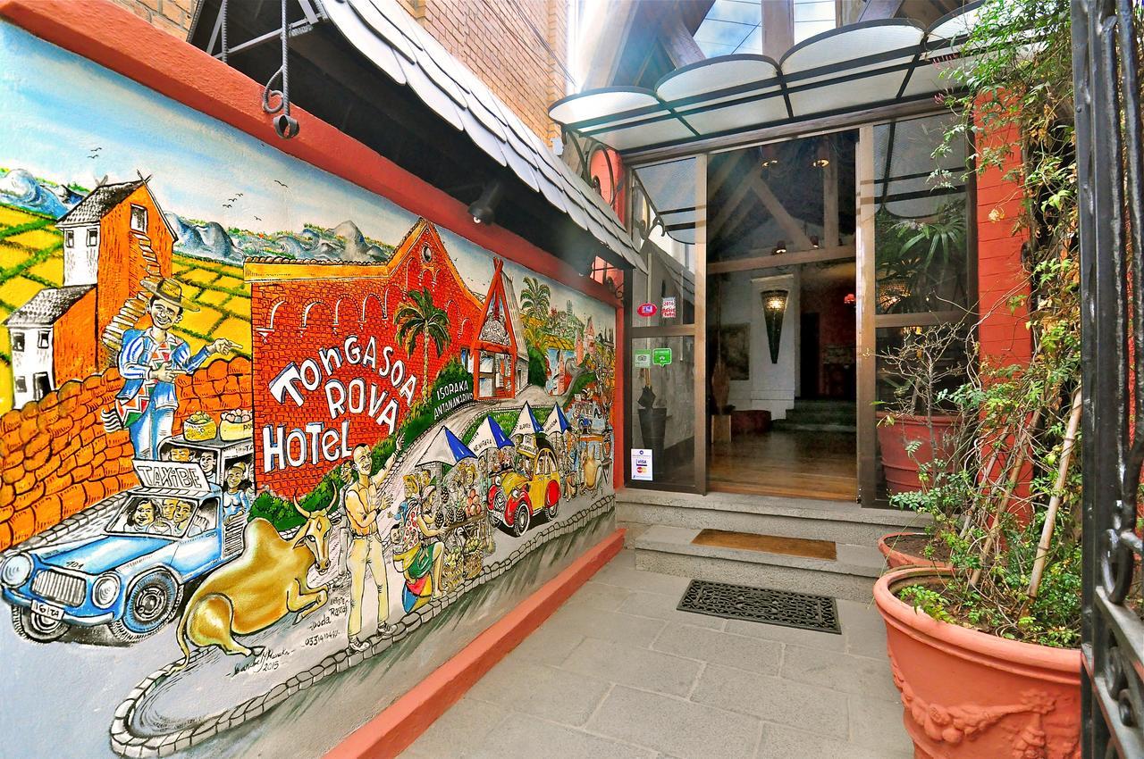 Rova Hotel อันตานานารีโว ภายนอก รูปภาพ