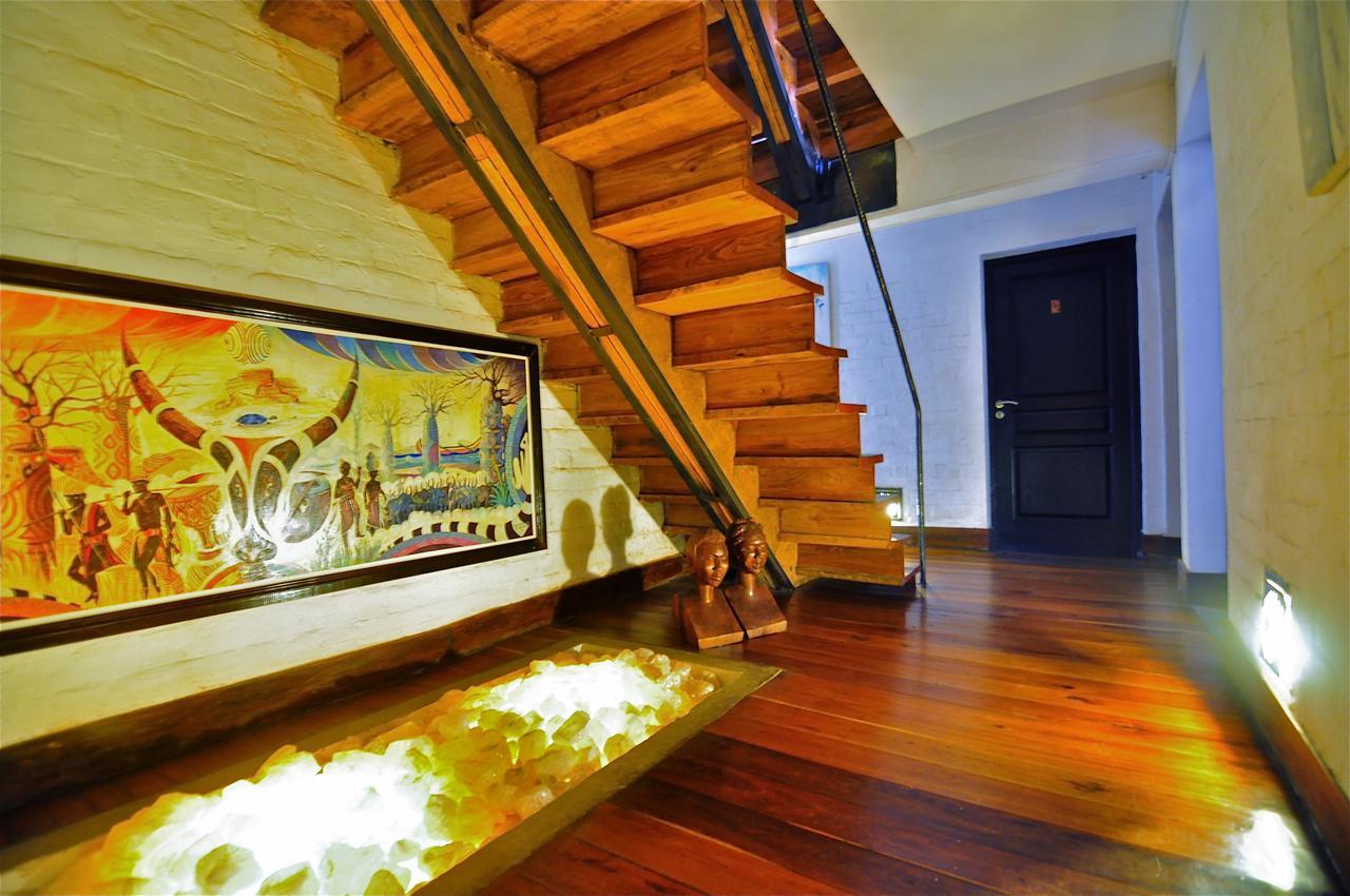 Rova Hotel อันตานานารีโว ภายนอก รูปภาพ