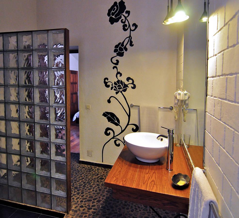 Rova Hotel อันตานานารีโว ภายนอก รูปภาพ