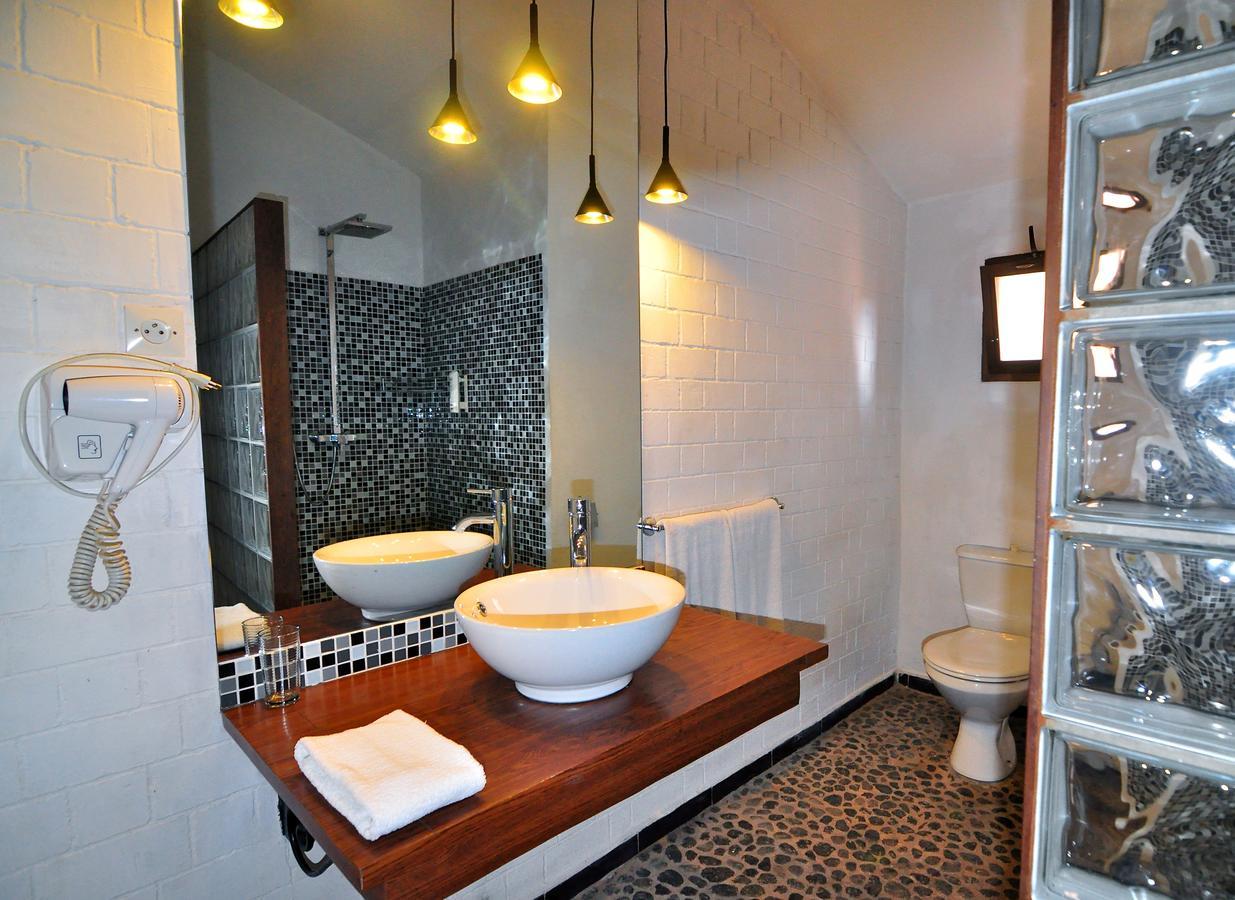 Rova Hotel อันตานานารีโว ภายนอก รูปภาพ